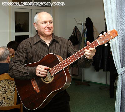 Слушайте песни Евгения Ломакина